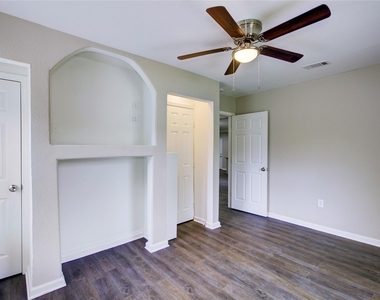 5406 Bataan Road - Photo Thumbnail 21