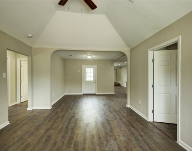 5406 Bataan Road - Photo Thumbnail 6