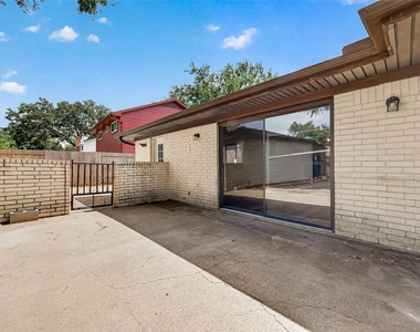 11710 N Petersham Drive - Photo Thumbnail 42