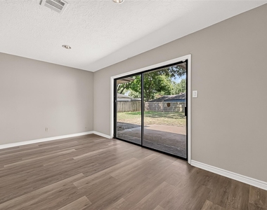 11710 N Petersham Drive - Photo Thumbnail 13