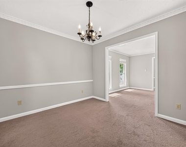 11710 N Petersham Drive - Photo Thumbnail 6