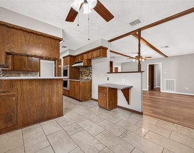 11710 N Petersham Drive - Photo Thumbnail 23