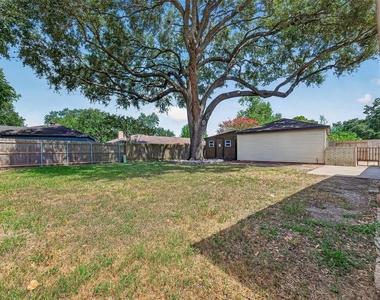 11710 N Petersham Drive - Photo Thumbnail 44