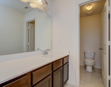 5515 Bayleys Court - Photo Thumbnail 27