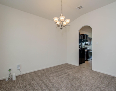 5515 Bayleys Court - Photo Thumbnail 5