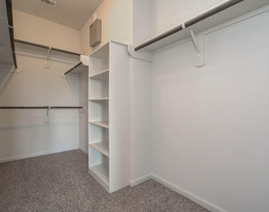 5515 Bayleys Court - Photo Thumbnail 21