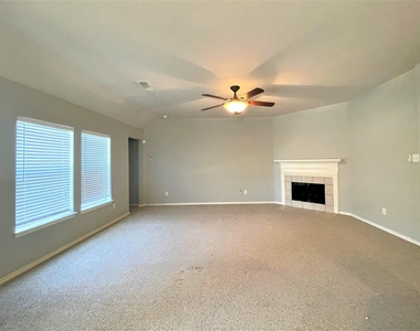 1854 Silent Shore Court - Photo Thumbnail 4