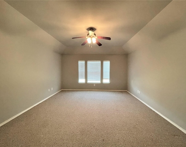 1854 Silent Shore Court - Photo Thumbnail 5