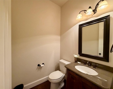 175 Oarwood Place - Photo Thumbnail 20