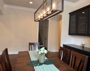 175 Oarwood Place - Photo Thumbnail 5