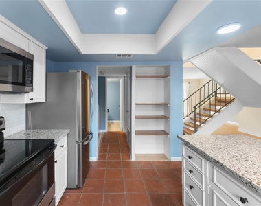 2334 Triway Lane - Photo Thumbnail 12