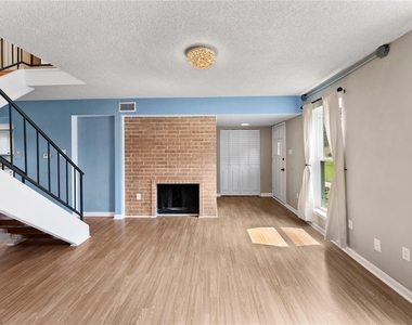 2334 Triway Lane - Photo Thumbnail 6