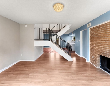 2334 Triway Lane - Photo Thumbnail 5