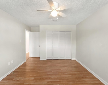 2334 Triway Lane - Photo Thumbnail 34