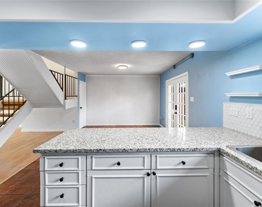 2334 Triway Lane - Photo Thumbnail 14