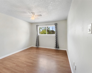 2334 Triway Lane - Photo Thumbnail 33