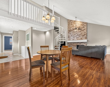 2115 Echo Ridge Ridge - Photo Thumbnail 15