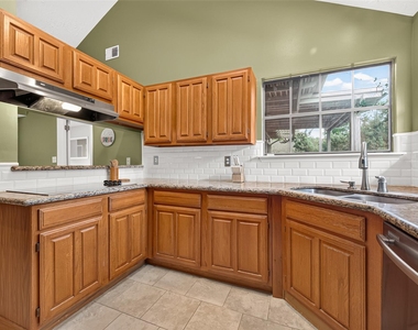 2115 Echo Ridge Ridge - Photo Thumbnail 24