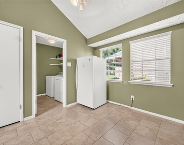 2115 Echo Ridge Ridge - Photo Thumbnail 16