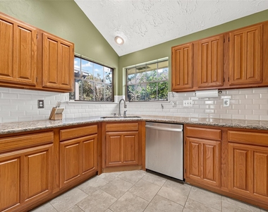2115 Echo Ridge Ridge - Photo Thumbnail 22
