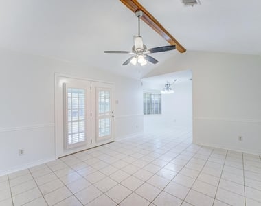4812 Ivy Street - Photo Thumbnail 8