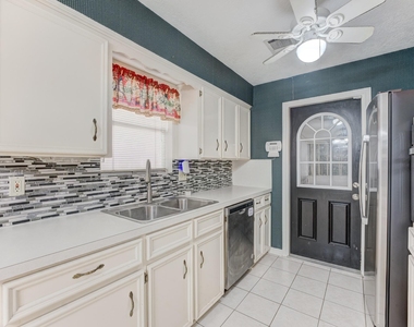 4812 Ivy Street - Photo Thumbnail 15