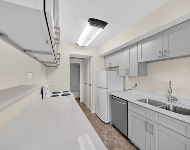2750 Holly Hall Street - Photo Thumbnail 12