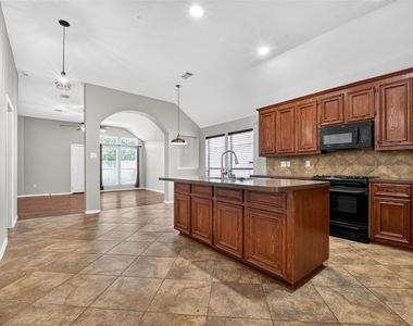 2335 Morgan Ridge Lane - Photo Thumbnail 6