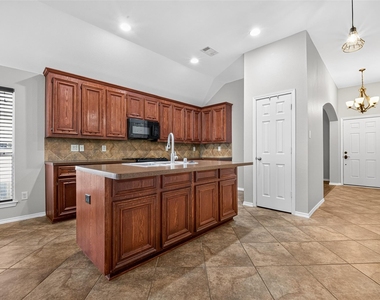 2335 Morgan Ridge Lane - Photo Thumbnail 8