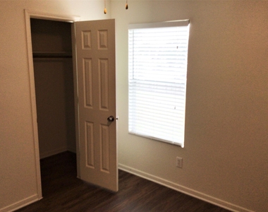24319 Ayscough Lane - Photo Thumbnail 22