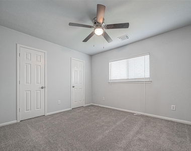 9519 Stone Terrace Court - Photo Thumbnail 25