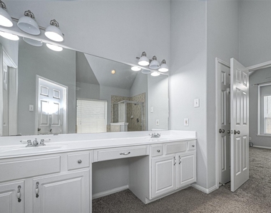 9519 Stone Terrace Court - Photo Thumbnail 37