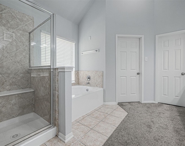 9519 Stone Terrace Court - Photo Thumbnail 39