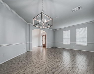 9519 Stone Terrace Court - Photo Thumbnail 8