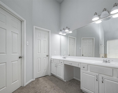 9519 Stone Terrace Court - Photo Thumbnail 36
