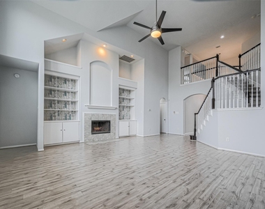 9519 Stone Terrace Court - Photo Thumbnail 10