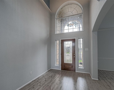 9519 Stone Terrace Court - Photo Thumbnail 3