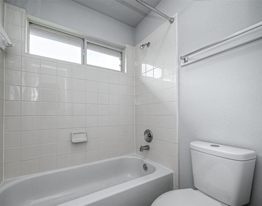 9519 Stone Terrace Court - Photo Thumbnail 30