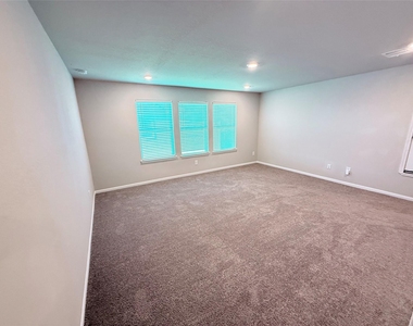 18669 Blue Spruce Lane - Photo Thumbnail 25
