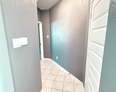 18669 Blue Spruce Lane - Photo Thumbnail 15