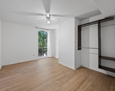 4649 Wild Indigo Street - Photo Thumbnail 7