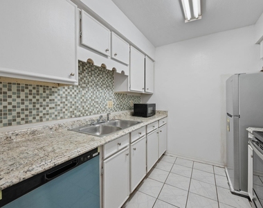 4649 Wild Indigo Street - Photo Thumbnail 9