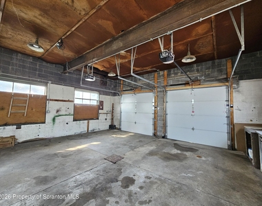 1105 Rundle Street - Photo Thumbnail 2