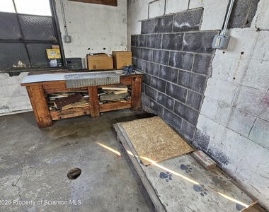 1105 Rundle Street - Photo Thumbnail 5
