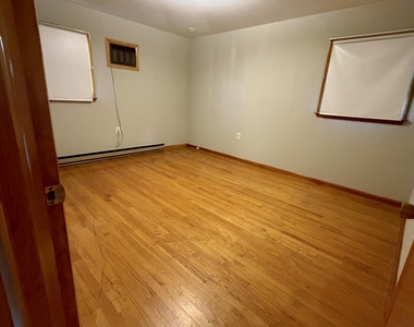 935 N Irving Avenue - Photo Thumbnail 13