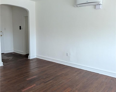 1458 Northampton Street - Photo Thumbnail 2