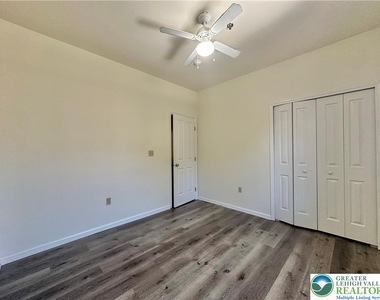 79 W Market Street - Photo Thumbnail 9