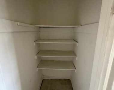 19 S Madison Street - Photo Thumbnail 16
