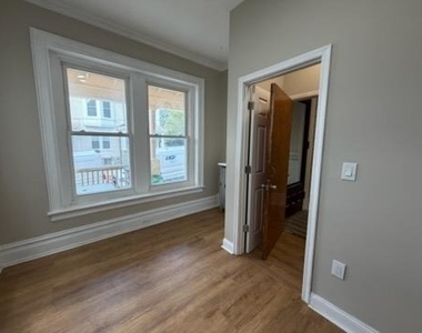 19 S Madison Street - Photo Thumbnail 9