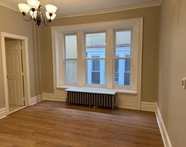 19 S Madison Street - Photo Thumbnail 3